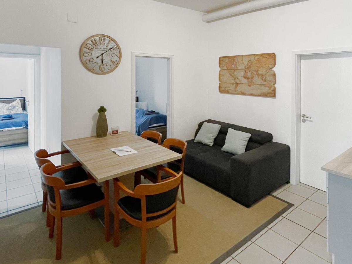 Schwanenburg Apartments Kolonie Rontgental المظهر الخارجي الصورة