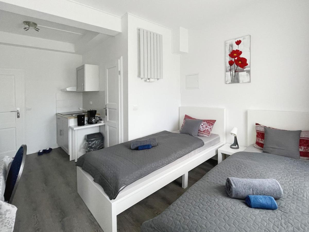 Schwanenburg Apartments Kolonie Rontgental المظهر الخارجي الصورة