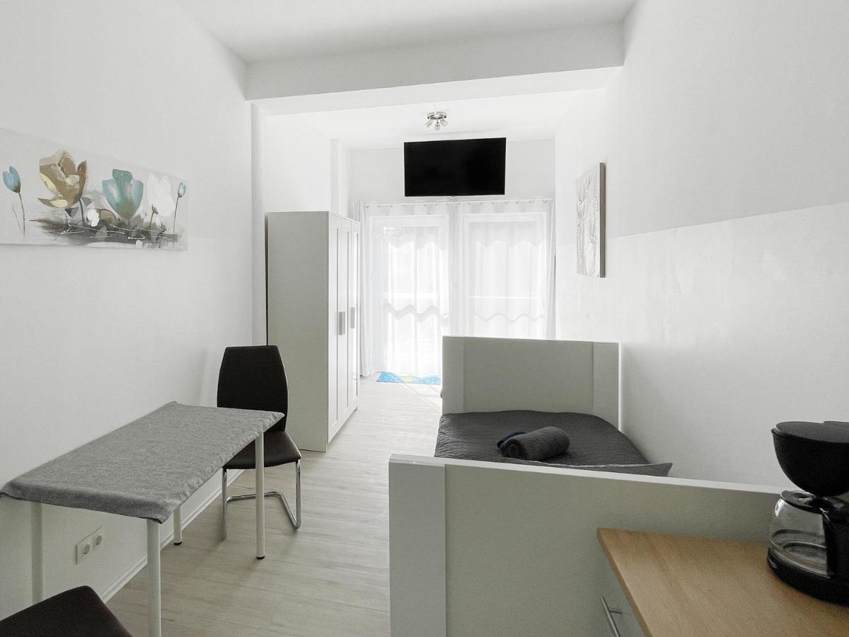 Schwanenburg Apartments Kolonie Rontgental المظهر الخارجي الصورة